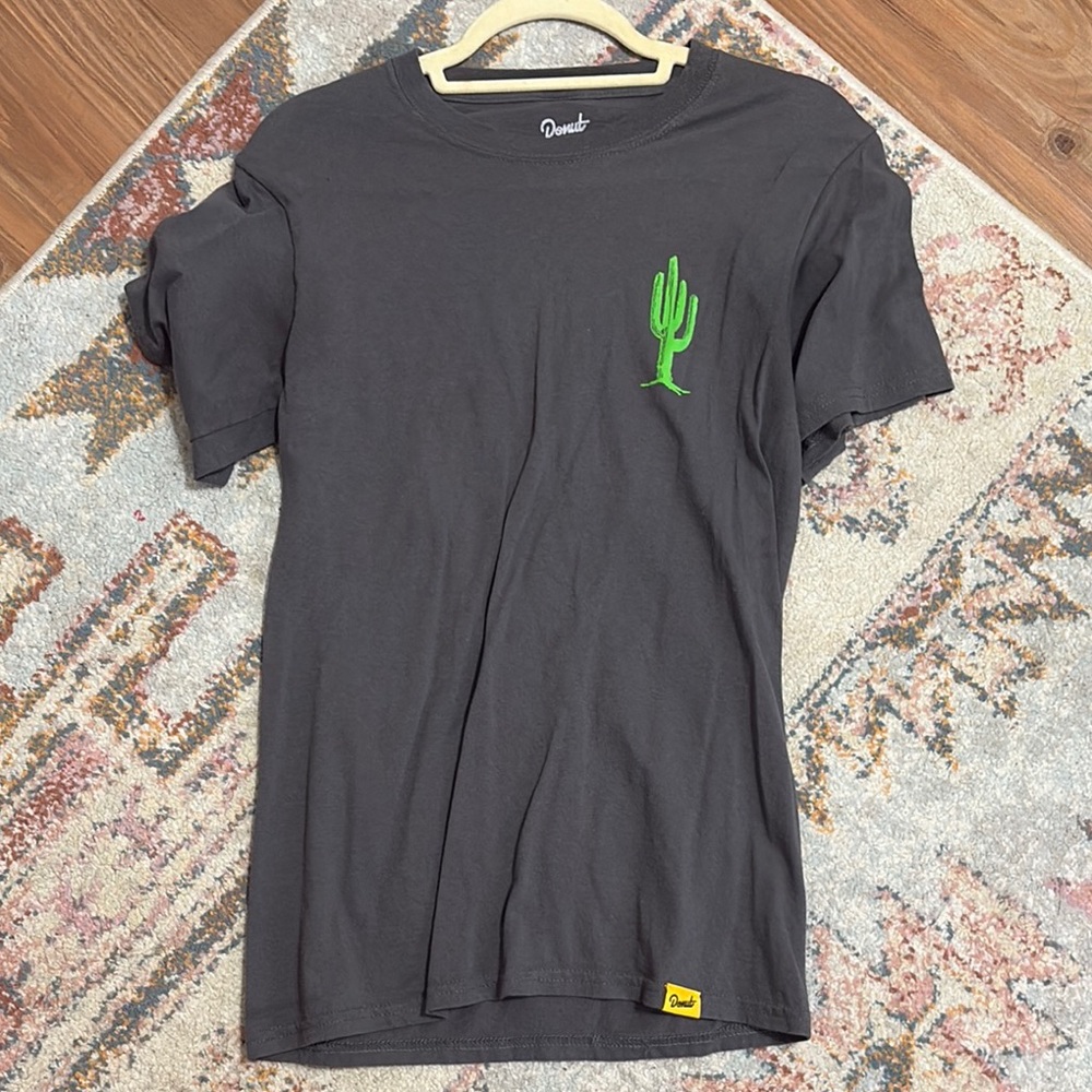 Dark Gray Parrot T-Shirt with Green Cactus Design